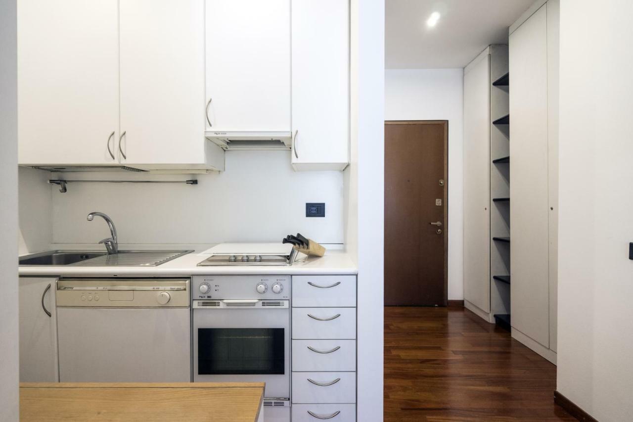Hacca Collection - Bocconi, Navigli 1Br Apartment มิลาน ภายนอก รูปภาพ